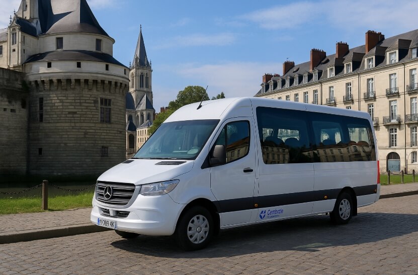Minibus avec chauffeur loué à Nantes avec Centrale Autocar