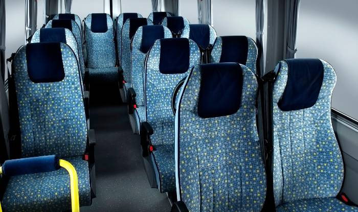Intérieur d'un minibus de location avec chauffeur