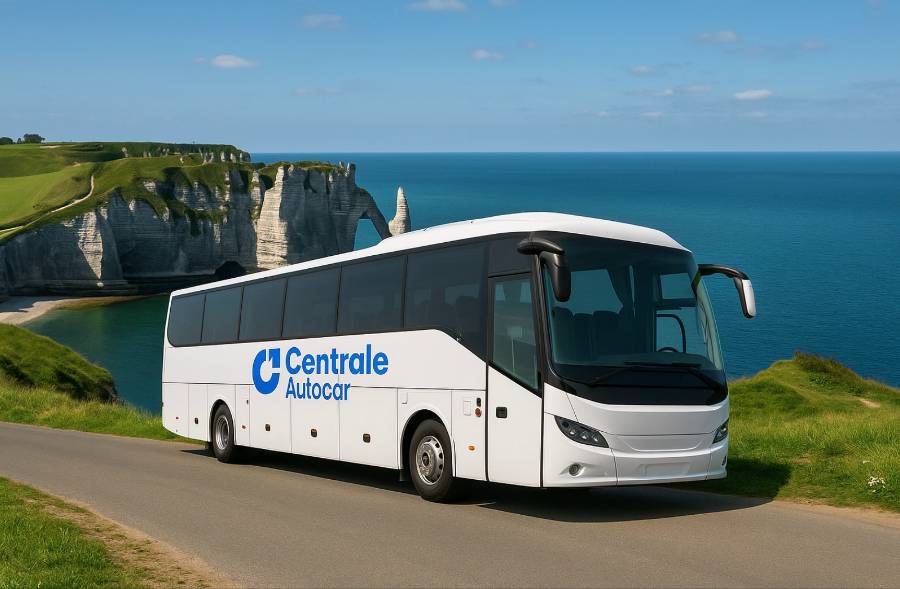 Transport de groupe en Normandie, bus sur le littoral