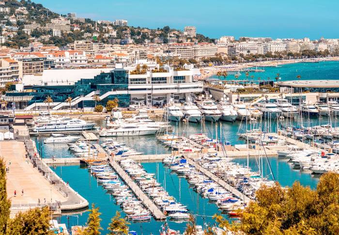French Riviera à Cannes à visiter en groupe, en bus ou minibus avec chauffeur