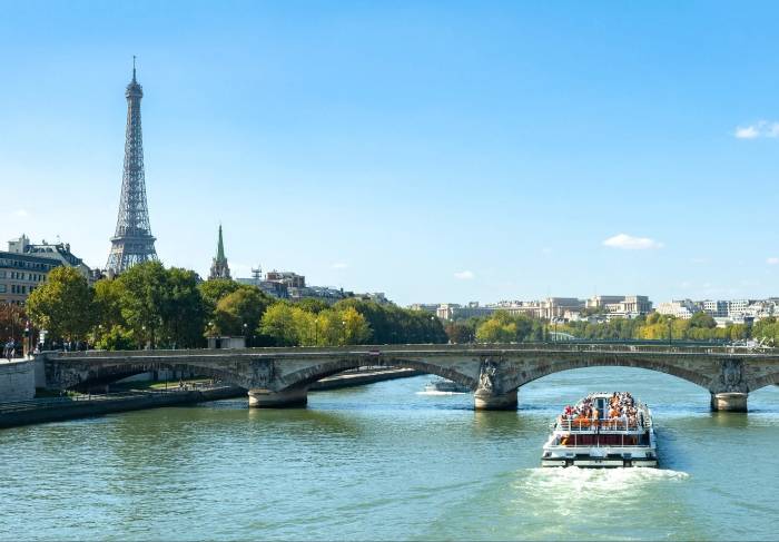 Visite de Paris en groupe, balade sur la seine