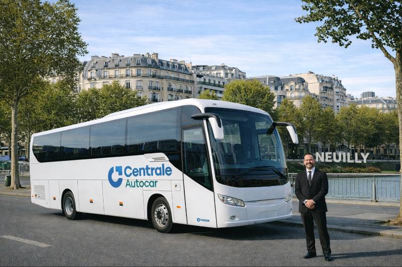 Bus avec chauffeur loué à Neuilly-sur-Seine avec Centrale Autocar