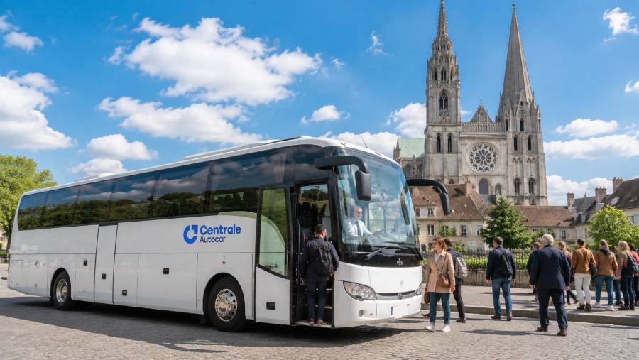 Location Bus et Minibus avec chauffeur à Chartres, avec Centrale Autocar